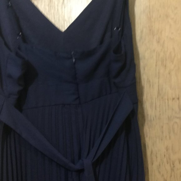 NWT Charmed Hearts pleated dark blue maxi dress zip back with waist tie size L - Picture 6 of 7